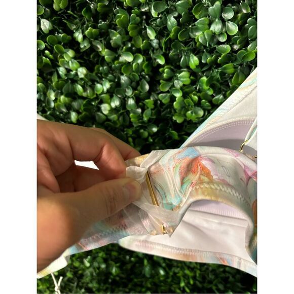 Johnny Was Calme White and Multicolor Bikini Top Adjustable Straps Size Small NW - Picture 5 of 5